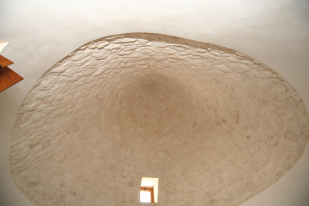 لوكوروتوندو Trulli Convertini الغرفة الصورة