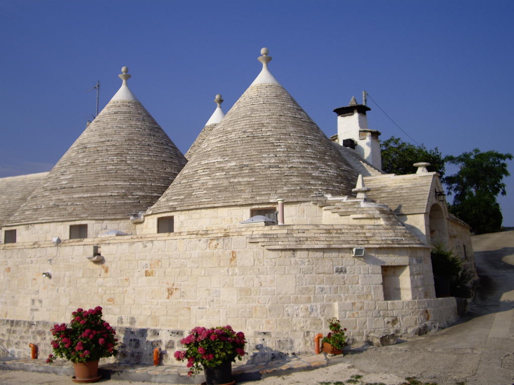 لوكوروتوندو Trulli Convertini المظهر الخارجي الصورة